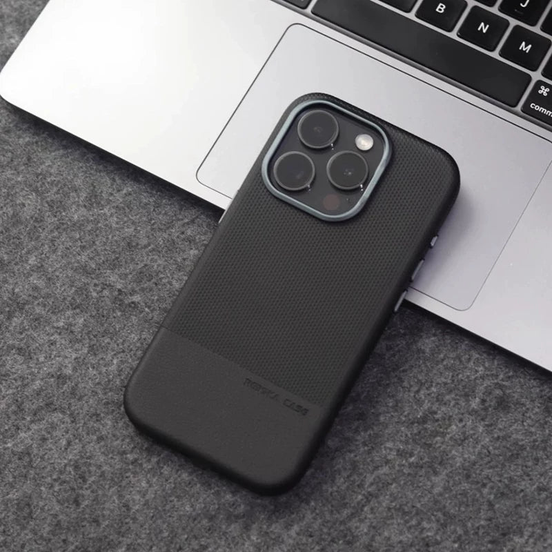جراب هاتف iPhone 16 Pro Max جلد متباين - تصميم أنيق وعصري وحماية فائقة